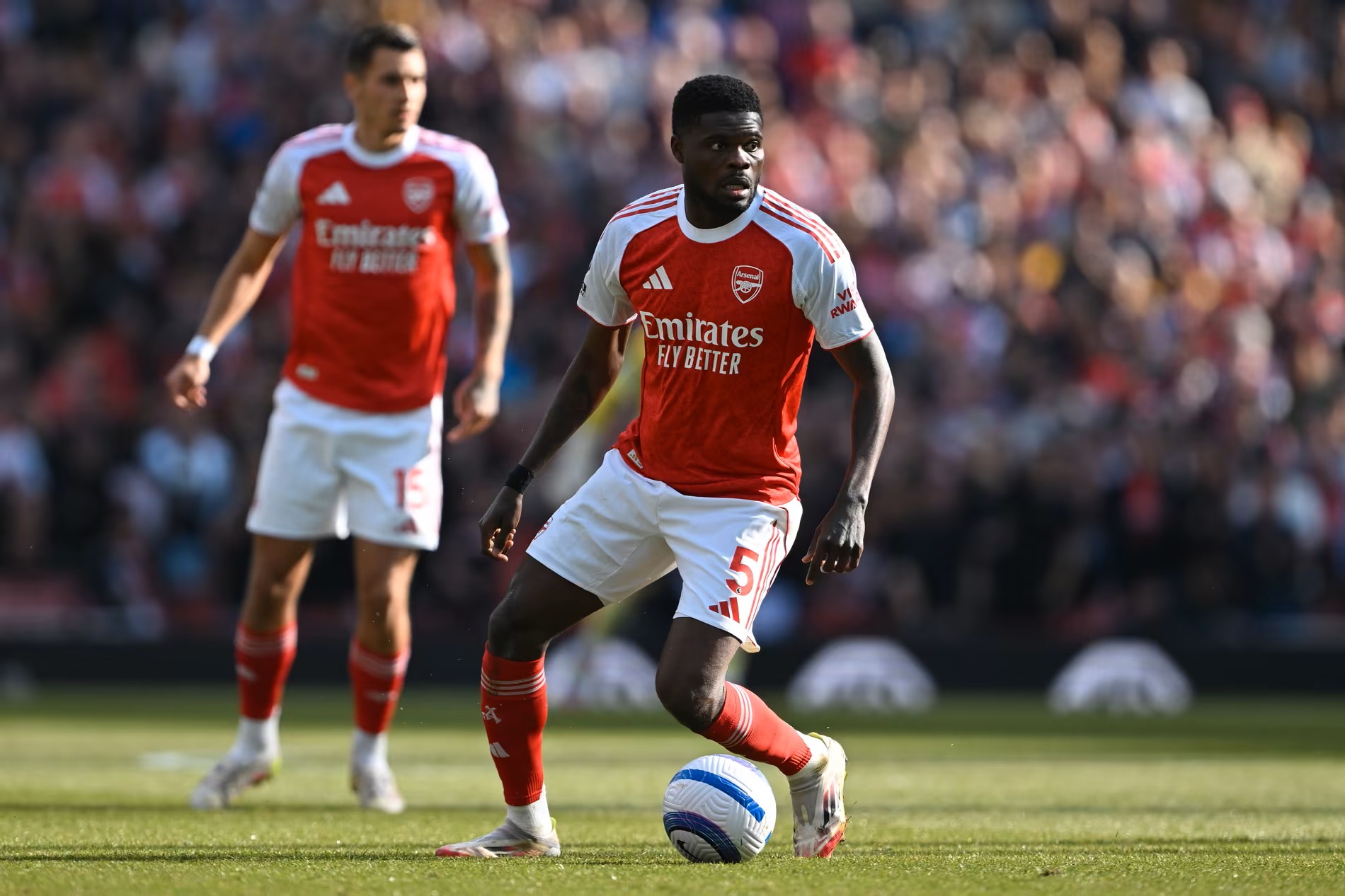 Thomas Partey hoàn tất kiểm tra y tế với Villarreal giữa lúc sắp hầu tòa