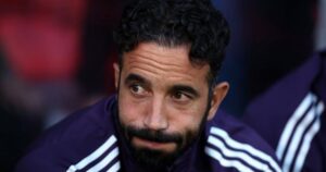 Ruben Amorim thừa nhận tương lai bấp bênh tại MUv