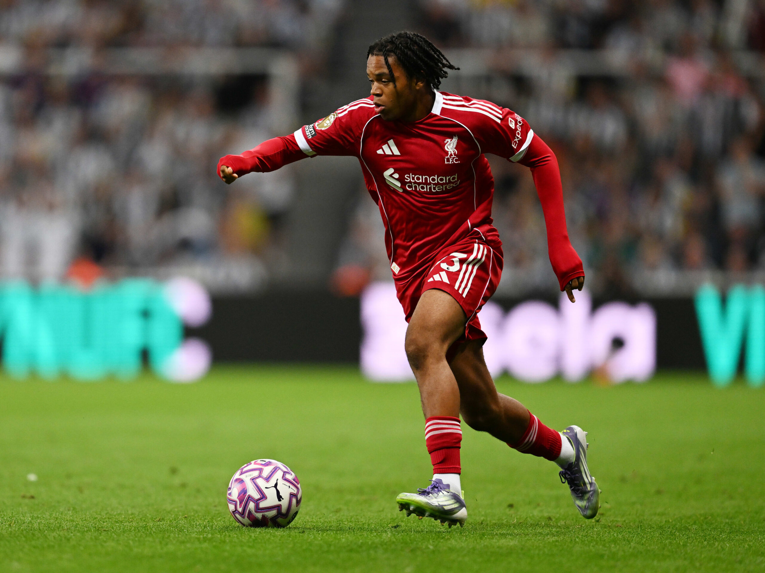 Rio Ngumoha và khoảnh khắc người hùng