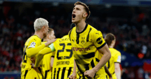 Schlotterbeck lên tiếng về tương lai tại Dortmund