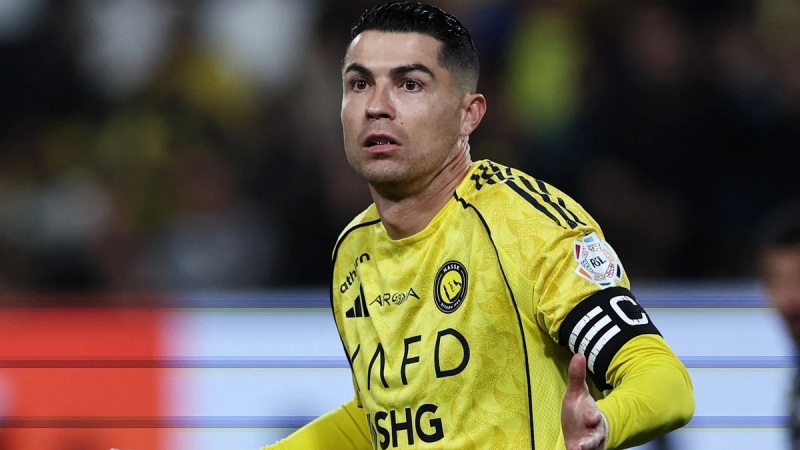 HLV Al Nassr buộc Ronaldo từ bỏ quyền sút phạt